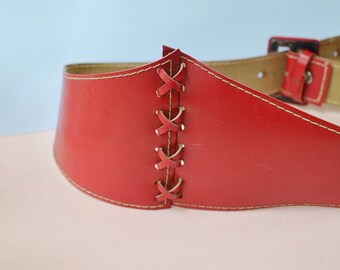 1940s Lace up front red peaked faux leather belt / 40s Pointed cinch laced vinyl leatherette waist belt - XS S M
