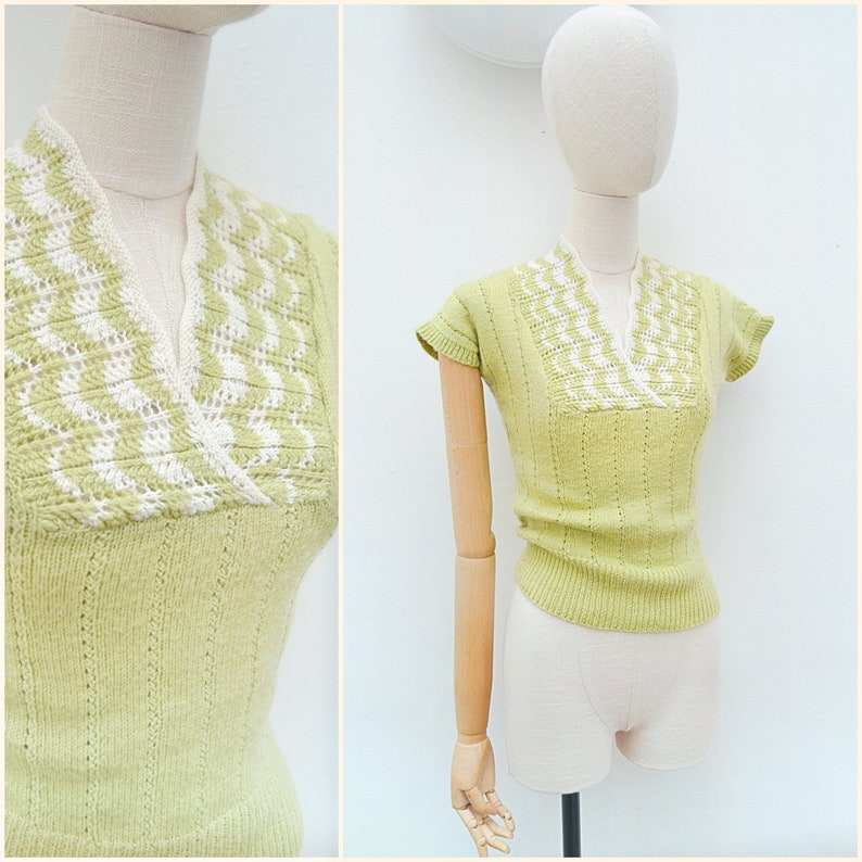 1950s Short sleeved sweater top, 50s soft chartreuse green knit, Handknitted pastel tight jumper XS image 1