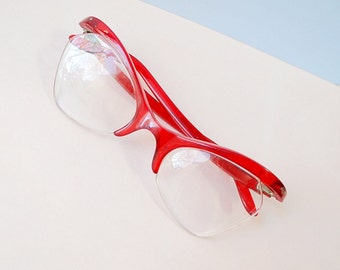 1960s Red statement spectacle frames, 50s upswept brow glasses sunglasses, Bright retro eyewear