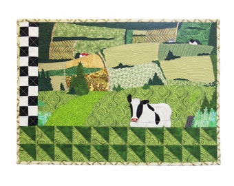 Art quilt The 3rd Road | Quilt | Wall hanging | Textile art | Unique | Piece of art | Cow Animal Field Landscape Countryside | Green