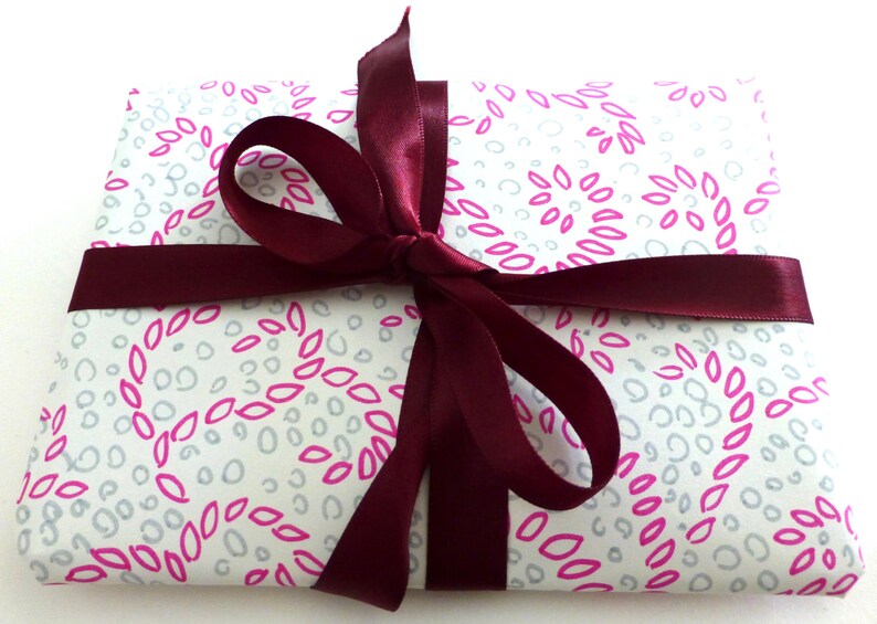 Gift Wrap Mert the Anxious Evergreen image 1