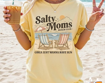 Camiseta Salty Moms Beach Club, camiseta gráfica Summer Vacation Mom Life