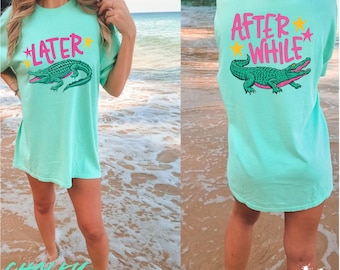 Camiseta con estampado de cocodrilo "Hasta luego", camiseta divertida para la playa, camiseta gráfica para vacaciones de verano (parte delantera y trasera)