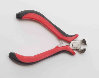 One pair of Stub Nose Wire Cutters for Necklace Making