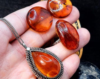 Vintage Sunny Baltic Amber Jewelry Set. Original Kit: Pendant, Cufflinks, Ring from 1950s