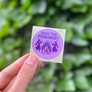 feministischer Sticker “burn the patriarchy”, rund, 5cm Durchmesser