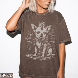 Punk Chihuahua Shirt, Vintage Punk Dog Tee, Funny Dog Lover Gift, Grunge Aesthetic Shirt, Comfort Colors Alternative Tee bild 3