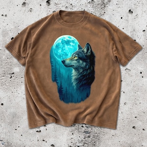 Retro Wolf Moon 90s Shirt, Vintage Nature Graphic Tee, Oversize Wolf Lovers Gift, Aesthetic Nostalgic Animal T-Shirt, Unisex Black Tee