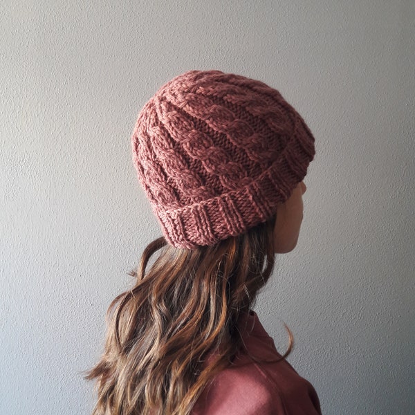 Knit HAT women in a natural WOOL yarn. Organic wool for a woman hat