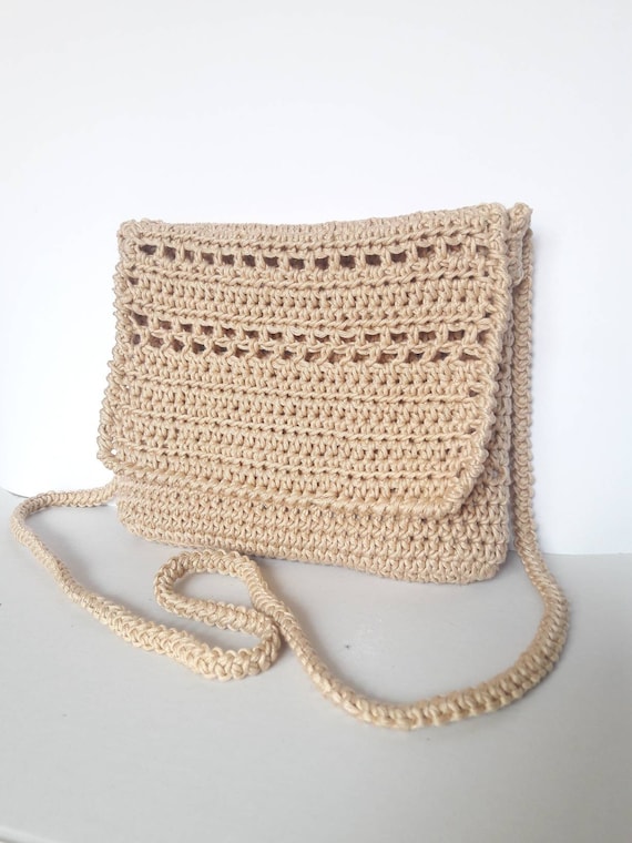 small crochet crossbody bag