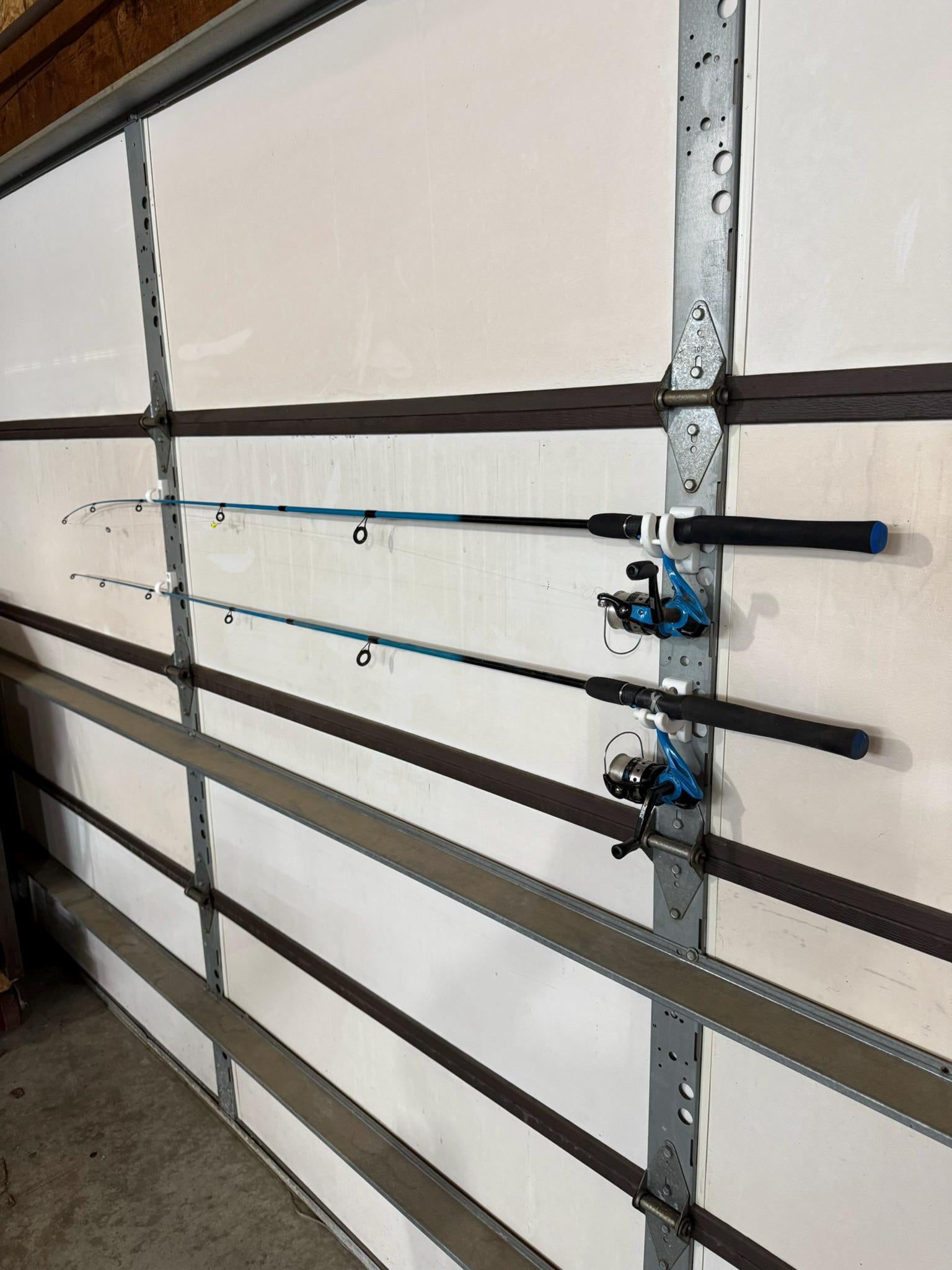 Porte-canne à pêche - porte de garage