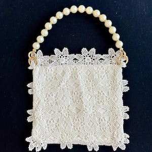 Handmade Crochet Lace Clutch Purse Cotton Thread Bridal Bag Elegant Gift Wedding Guest Bag Vintage Style Evening Accessory
