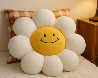 Smiley Flower Pillow – Plush Daisy Cushion, Cozy Bedroom & Sofa Decor