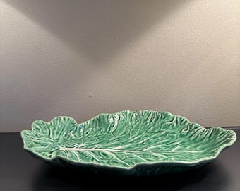 vintage Bordallo pinheiro large cabbage serving platter- footed