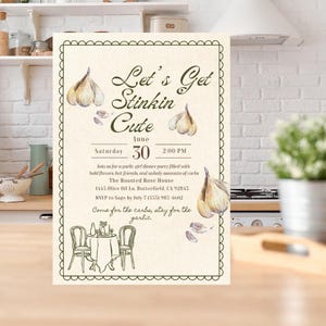 Knoflookmeisje etentje uitnodiging • Bewerkbare canvassjabloon • Stinkin' Cute Supper Club afdrukbaar • Pasta Night Esthetic Card
