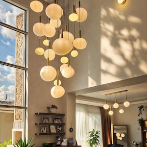 Lustre moderne à suspension Eggs en verre laiteux
