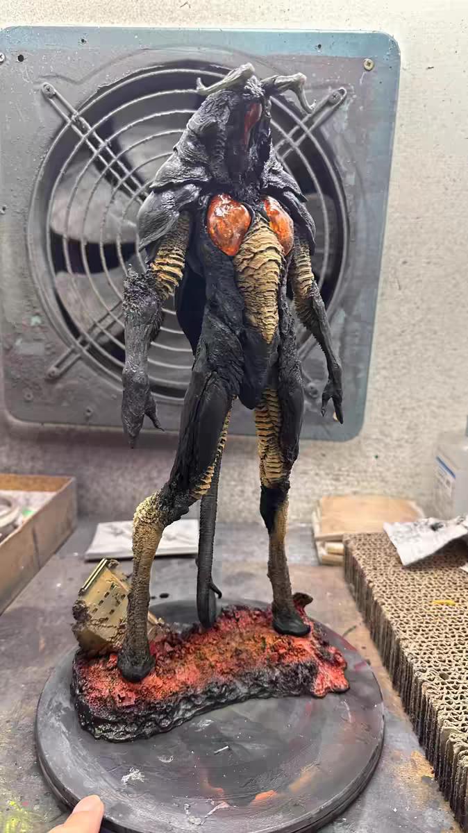 Zetton Remake Figure – Ultraman Kaiju Statue | Realistic