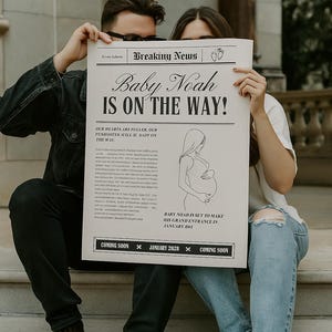 "Personalisierte digitale Schwangerschaftsankündigung - Baby-Enthüllung im Vintage Zeitungsstil - Bearbeitbares ""Baby auf dem Weg"" -Poster."