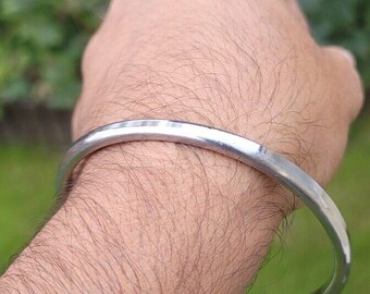 Sarbloh Kara Sikh Kada Kakaar Hierro Suave Karha Singh Tamaño para niños Loha Brazalete EE18R