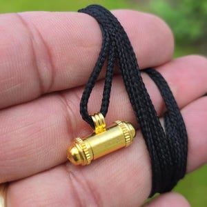 Gold Plated Taweet Tabeej Taviz Taveej Pendant in Black Dori Thread Locket Q42
