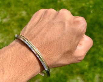 Roestvrijstalen Karabijn met gouden rand Prachtige Singh Kaur-armband Sikh Kada GLOEDNIEUWE A2