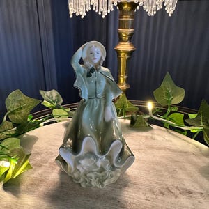 Coalport Figurine “Summer Breeze” Lady in Green Cape – Hand-Painted Fine Bone China Collectible – Vintage British Porcelain Figurine COALPOR