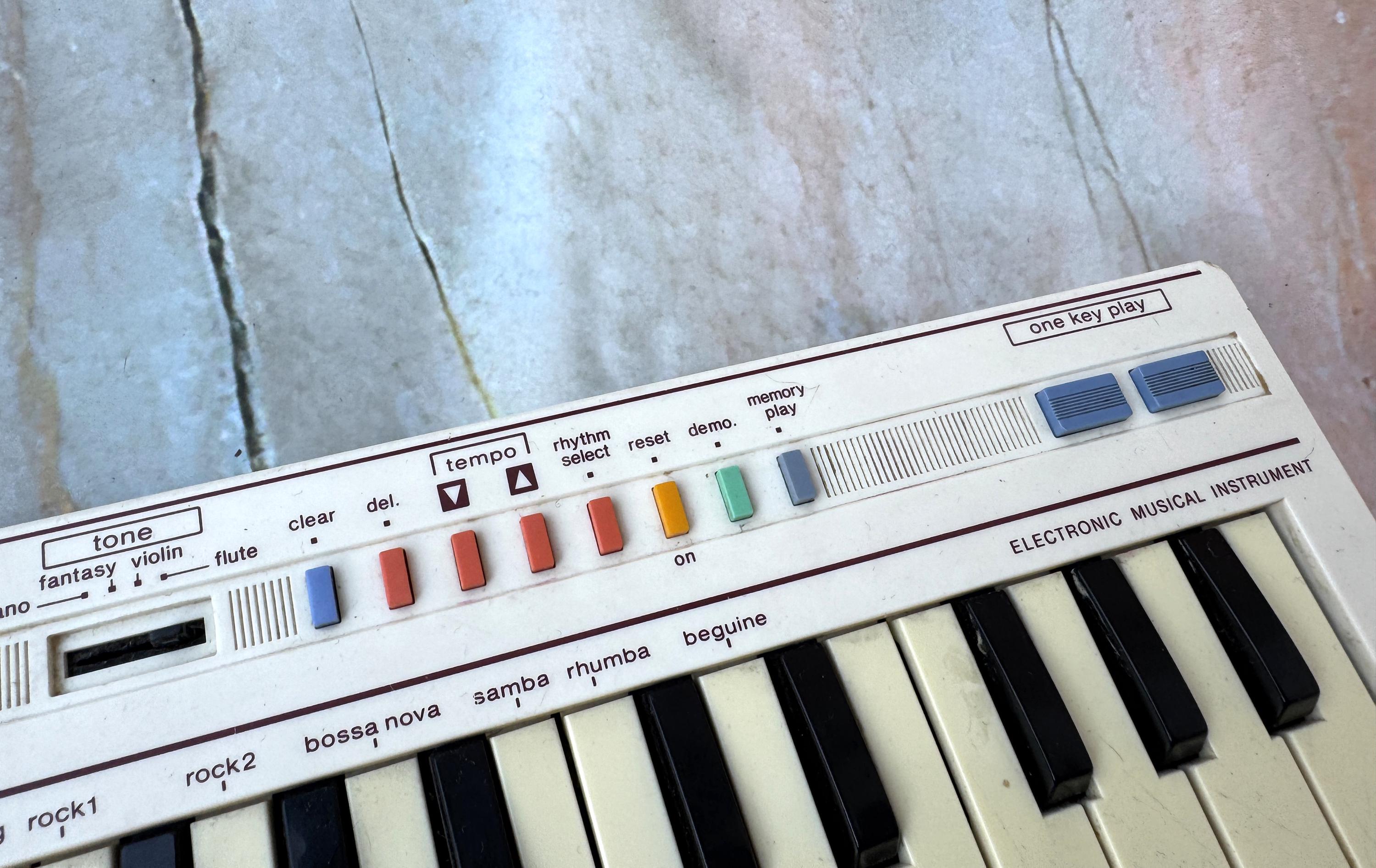 ヴィンテージ カシオ PT1 ミニキーボード 1980年代 レトロ