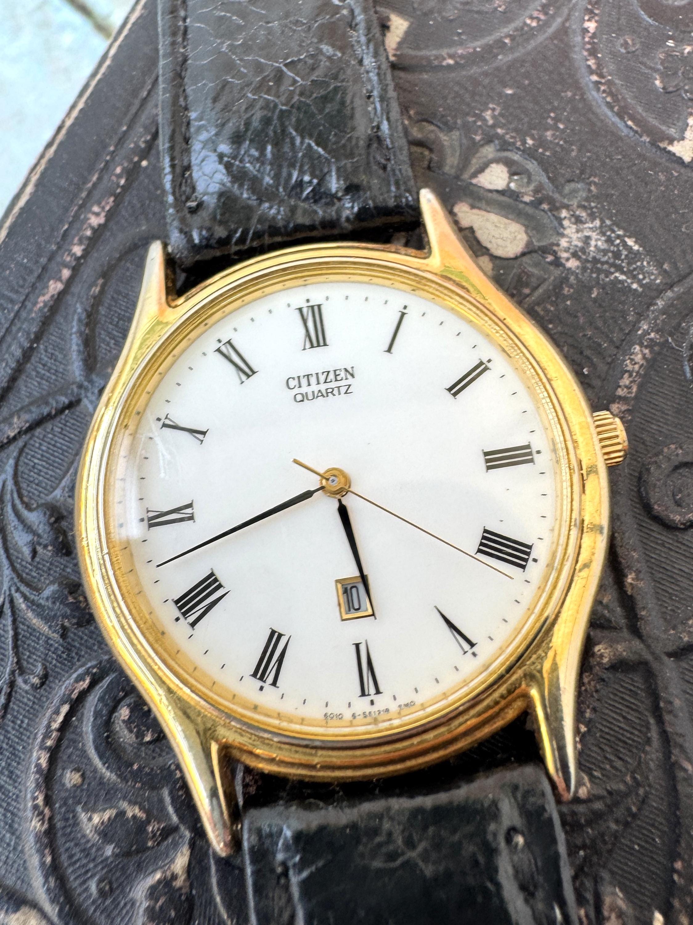 Vintage Citizen Quartz Watch: Gold Tone, Roman Numerals  display picture 1