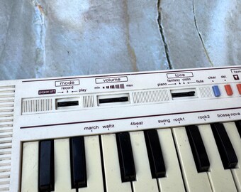 ヴィンテージ カシオ PT1 ミニキーボード 1980年代 レトロ