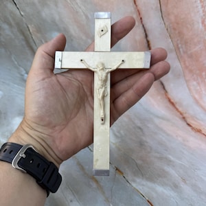 Vintage Wood Crucifix | White Plastic Jesus | Catholic Wall Decor