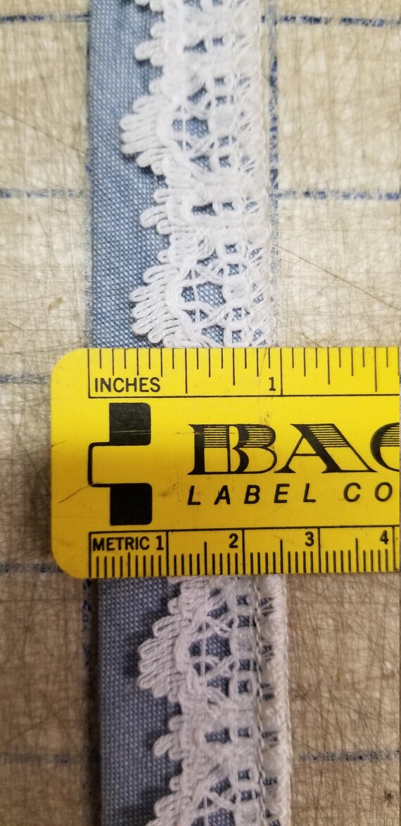 Par Par Par le rouleau livre 150 Yd coton Denim Poly blanc Motif dentelle par le rouleau livre Hobby Lobby passementerie artisanat Vintage 74489a Par Par Par le rouleau livre 150 Yd coton Denim Poly blanc Motif dentelle par le rouleau livre Hobby Lobby passementerie artisanat Vintage 74489a