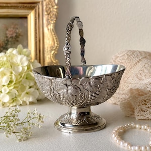 Vintage Footed Bride Sugar Basket: Silverplate Embossed Grape Vine & Leaf Pattern, Victorian Style Bon Bon Dish, Ornate Pedestal Candy Bowl