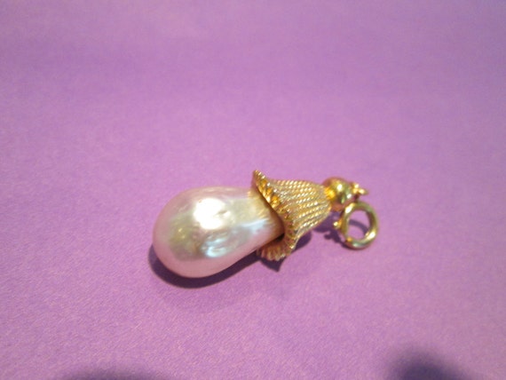 Vintage Faux Pearl Ladies Lapel Stickpin and Pend… - image 4