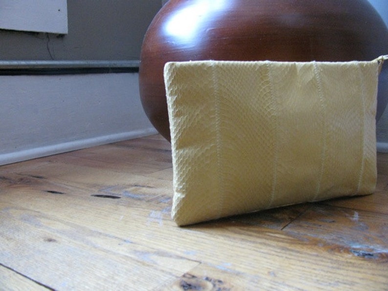Vintage Yellow Snakeskin Clutch by Clemente, Snakeskin Purse, Fun Bag image 2