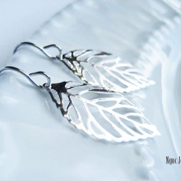 Silver Leaf Earrings, Filigree Leaf Earrings, Silver Earrings, Silver Leaves Earrings, Nature Inspired, Woodland Earrings, Dainty Everyday