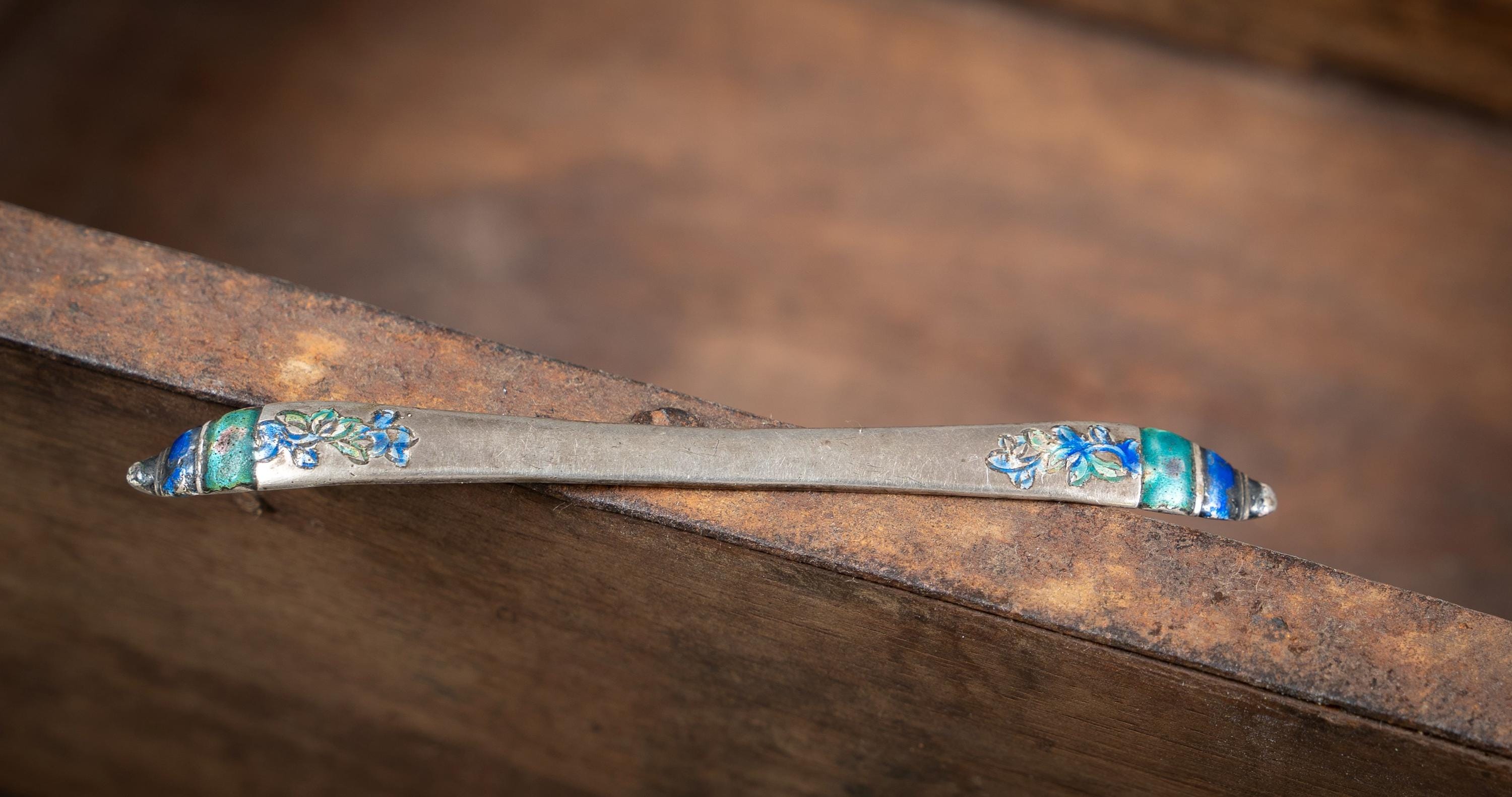 Antique Chinese Silver Hairpin with Enamel Decoration | Floral Zu Yin Hair Ornament | Vintage Double-Tip Design | 9cm, 6.5g