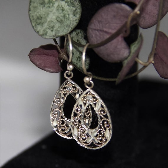 Sterling Silver 925 Filigree Teardrop Dangle Earrings Diamond Cut Filigree 1.25"