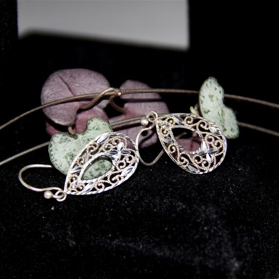 Sterling Silver 925 Filigree Teardrop Dangle Earrings Diamond Cut Filigree 1.25" View 2
