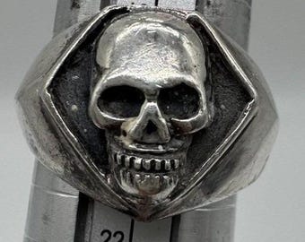 Vintage Skull Signet Ring Silver Tone Biker Gothic Punk Band Size 9.5