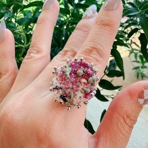 Verkauf! Natürlicher rosa Rubin Druzy Kristall Statement Ring - Romantische Rose-farbene Mineralcluster, einzigartiger einstellbarer Ring