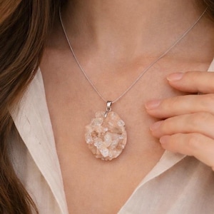Peach Stilbite Apophyllite Necklace, Raw Pink Crystal Pendant, Natural Zeolite Cluster Jewelry, Healing Stone Gift, Unique Boho Necklace