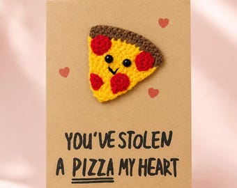 Divertente biglietto di San Valentino per il partner con una fetta di pizza all'uncinetto in 3D