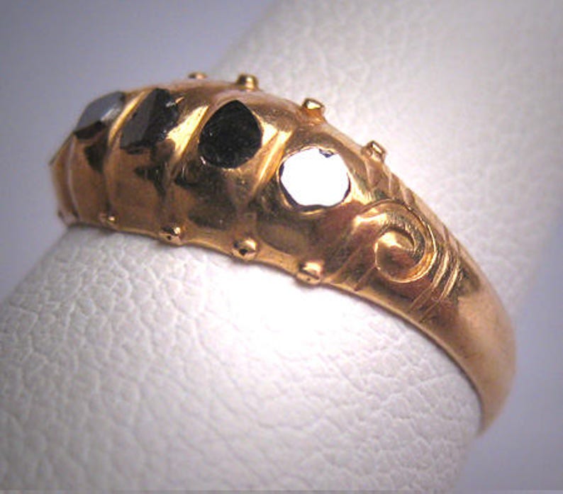gold chain locket new designs for men