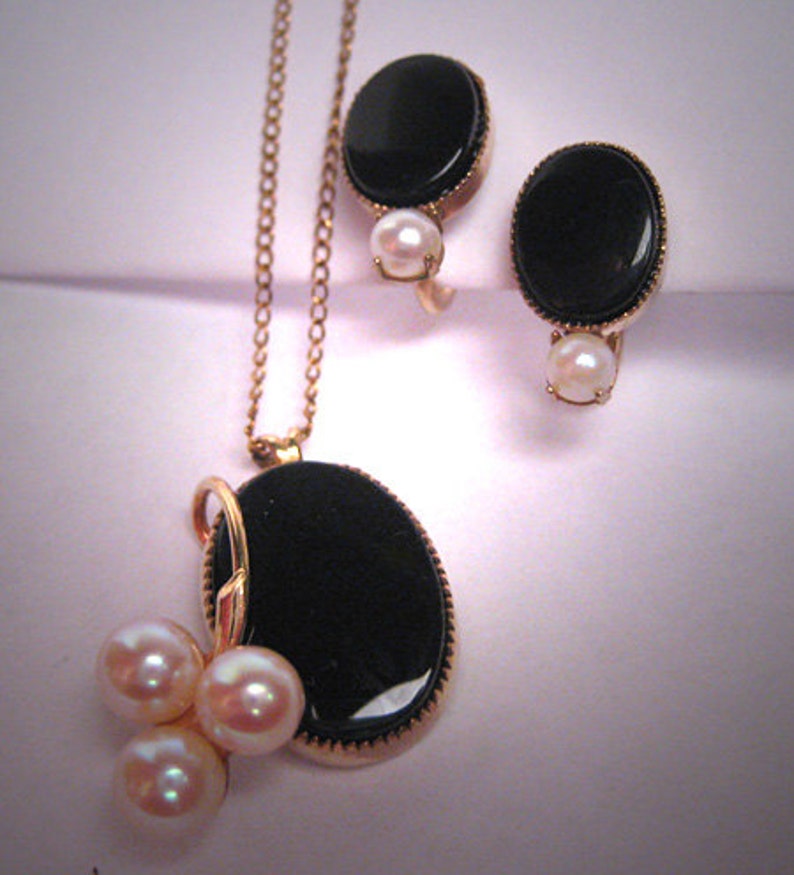Antique Onyx Pearl Necklace and Earrings Vintage Art Deco Gold