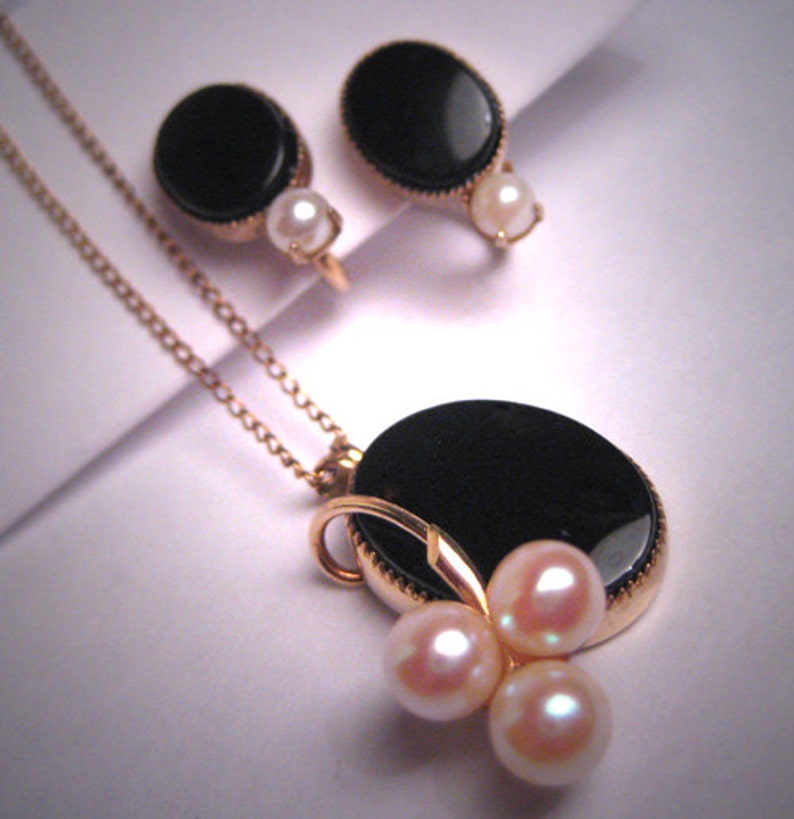 Antique Onyx Pearl Necklace and Earrings Vintage Art Deco Gold