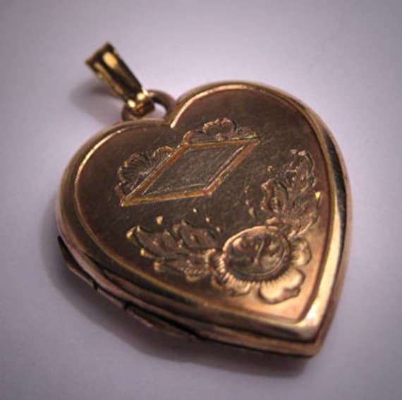 Antique Victorian Gold Locket Pendant Vintage Hear