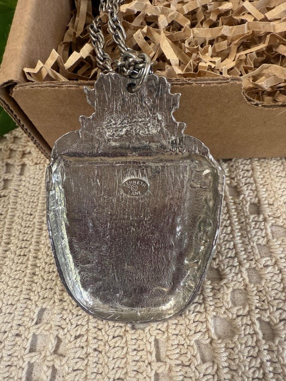 Vintage KJL Kenneth Jay Lane Big Bold Pendant - image 5