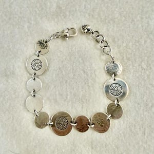 Pulsera Brighton Daisy con eslabones martillados, NUEVA, 7'' imagen 3