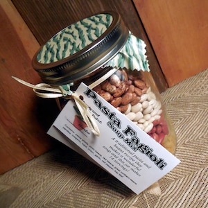 Pasta e Fagioli or Pasta Fasule Soup in a Jar | Gourmet dry soup mix | vegan | organic | Backyard Patch Herbs | Pasta Fazuul