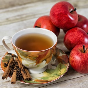 Harvest Tea Loose Fall flavor limited edition Herbal Tea, apple, rooibus, hibiscus, allspice, cinnamon, rose hips, cranberry, spearmint